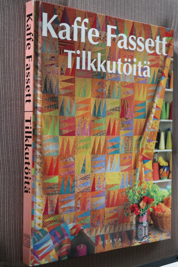 Kaffe Fassett : Tilkkutöitä ( 1.p. 1983 )