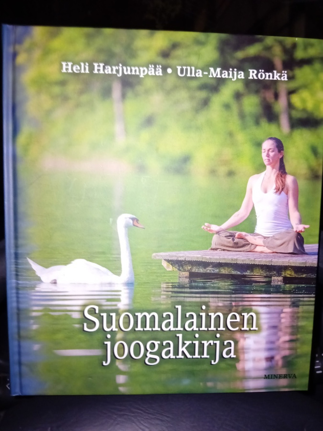 Harjunpää  : Suomalainen joogakirja ( SIS POSTIKULU  )
