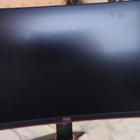AOC 24" kaareva pelinäyttö Full HD 144HZ Freesync - pikkukuva 1