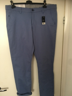 LIVERGY HOUSUT CHINOS MIES KOKO 56