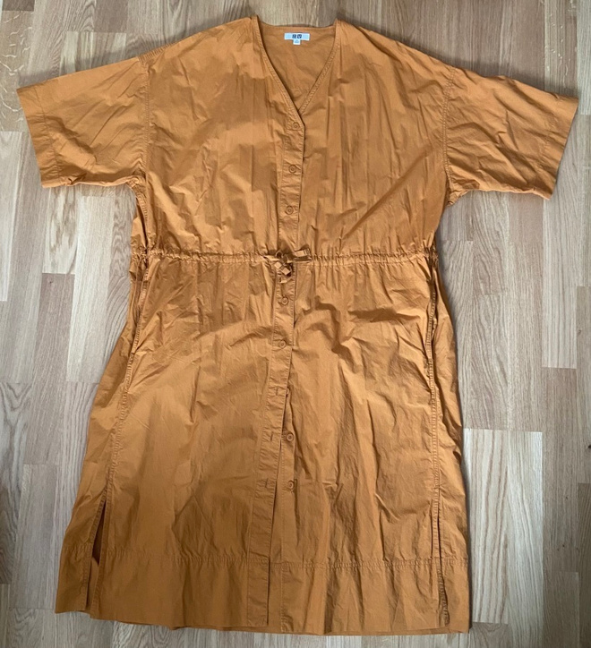 Uniqlo okranvärinen mekko / koko M