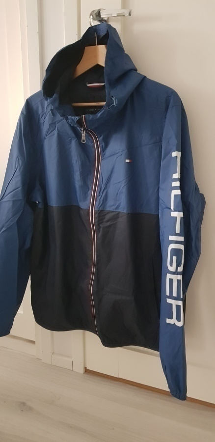 Tommy Hilfiger tuulenpitävä Takki / Windstopper - koko L