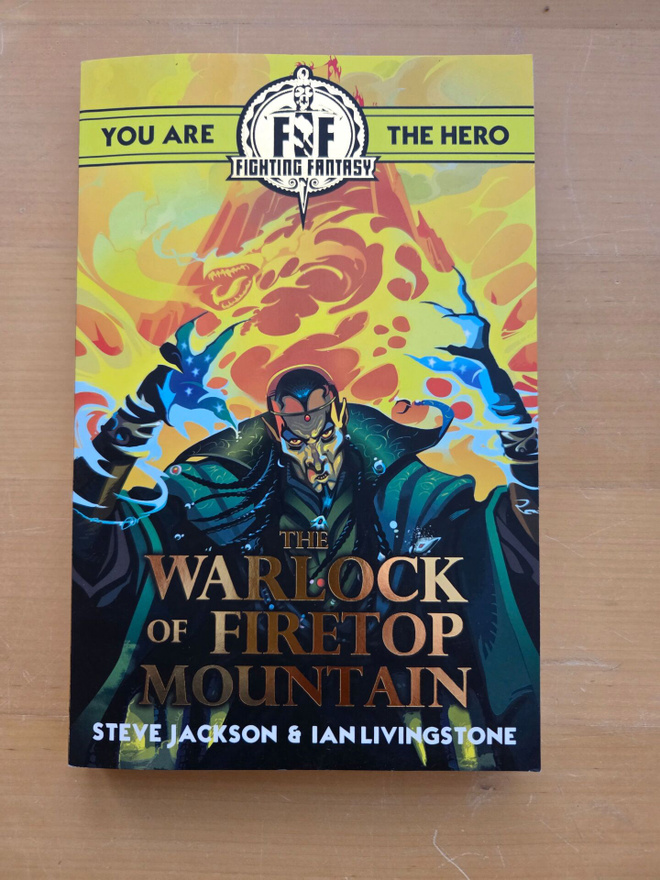 IAN LIVINGSTONE PELIKIRJA . THE WARLOCK OF ....