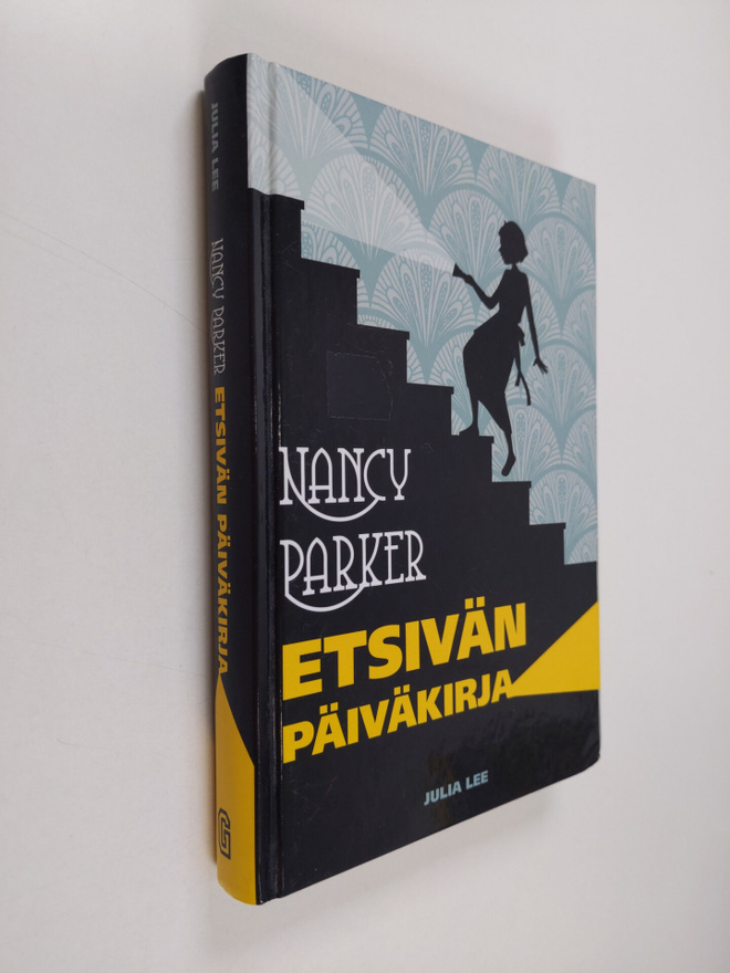 Julia Lee : Nancy Parker ja etsivän päiväkirja