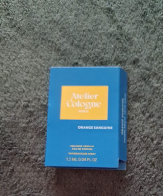 Hajuvesinäyte Atelier Cologne Orange Sanguine