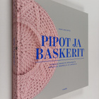 Hilpi Koivisto : Pipot ja baskerit : virkkaa veikeitä pää... - pikkukuva 1