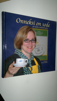 Marjatta (toim.) Hinkkala : Onneksi on sode : 90 vuotta s...