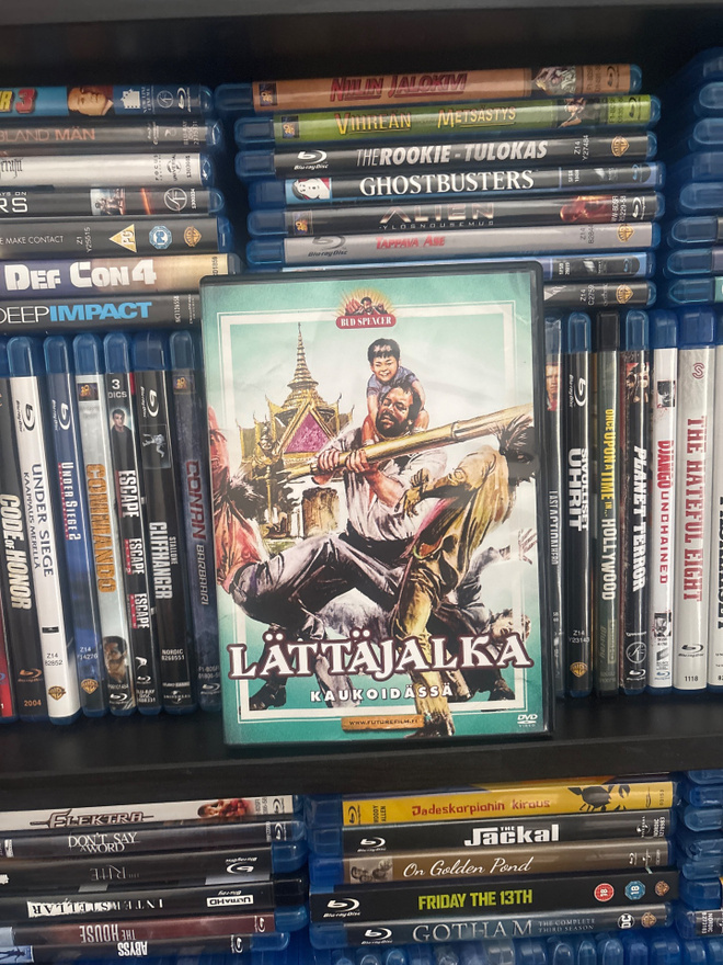 Lättäjalka kaukoidässä (1975) Bud Spencer