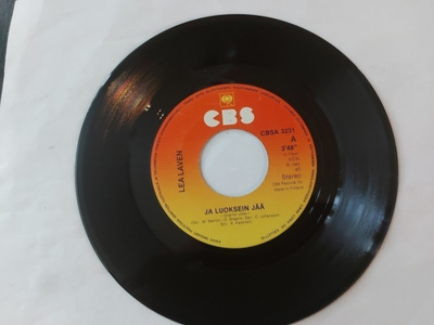 LEA LAVEN - JA LUOKSEIN JÄÄ 7 " Single