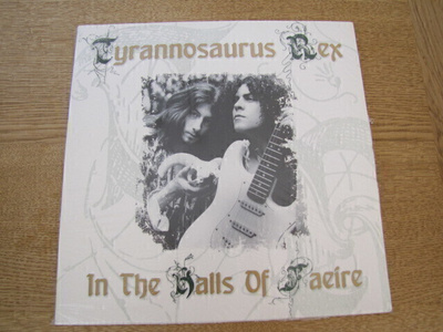 Tyrannosaurus Rex in the halls of Faeire lp muoveissa