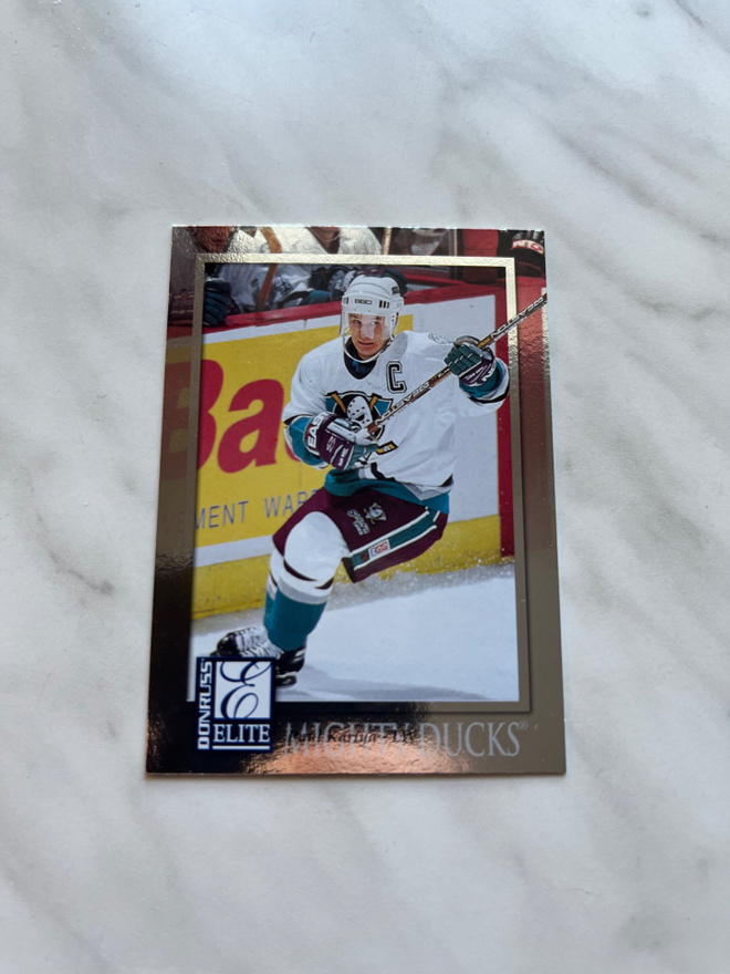 1997-98 Donruss Elite Paul Kariya #7
