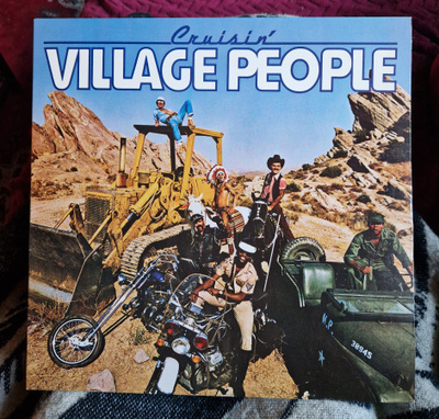 Village People : Cruisin’ HIENO