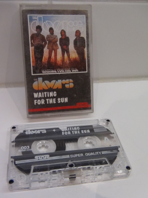 THE  DOORS, WAITING  FOR THE SUN