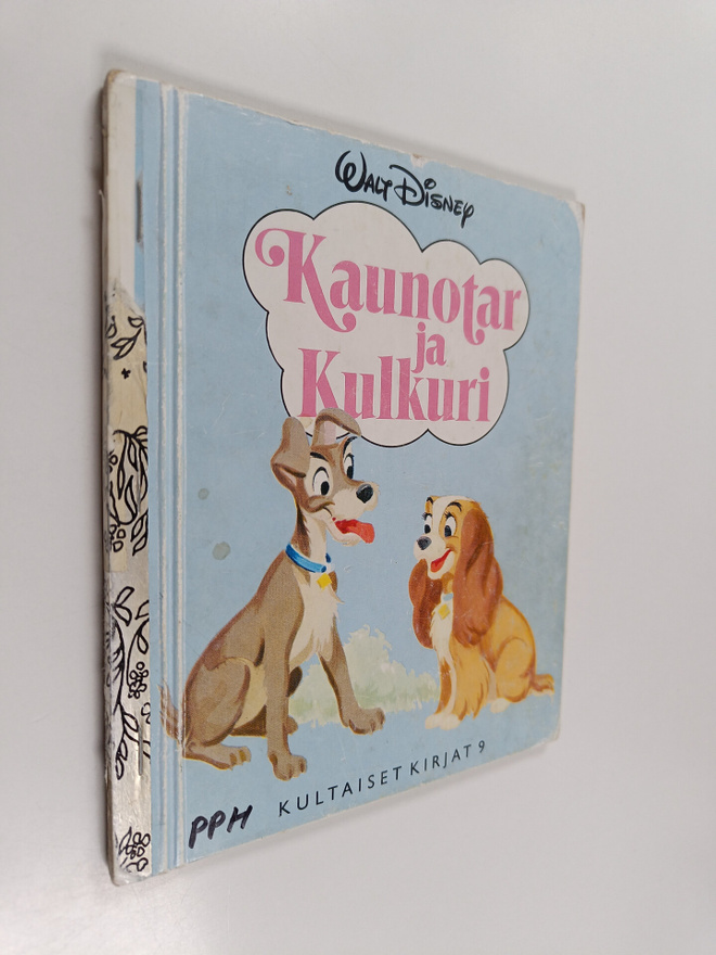Walt Disney : Kaunotar ja Kulkuri