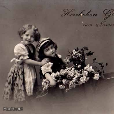 LAPSI / Pieni tyttö ja poika ja kukkakottarit. 1900-l.