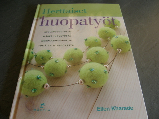 Ellen Kharade Herttaiset huopatyöt