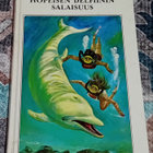 Carolyn  Keene - Hopeisen delfiinin salaisuus - pikkukuva 1