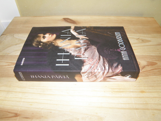 Anna Godbersen Ihania päiviä (nidottu)