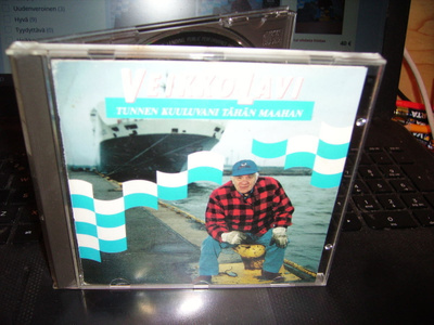 CD : Veikko Lavi : Tunnen kuuluvani tähän maahan ( sis.pk:t)