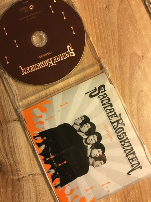 Samae Koskinen . Pakoon CDS single