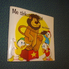 Disneyn Minni-kirjat 50 - Me sirkustaiteilijat (1972) Sis.pk - pikkukuva 1