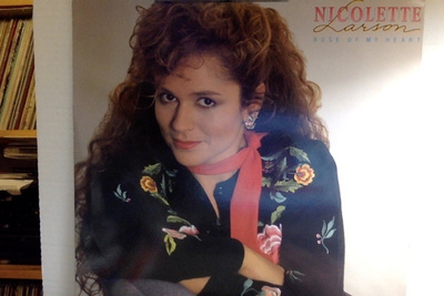 NICOLETTE LARSON :: ROSE OF MY HEART :: VINYYLI LP .. 1986 !