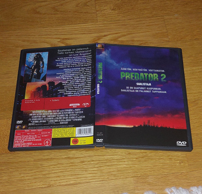 PREDATOR 2 SAALISTAJA DVD TOIMINTAKLASSIKKO DANNY GLOVER