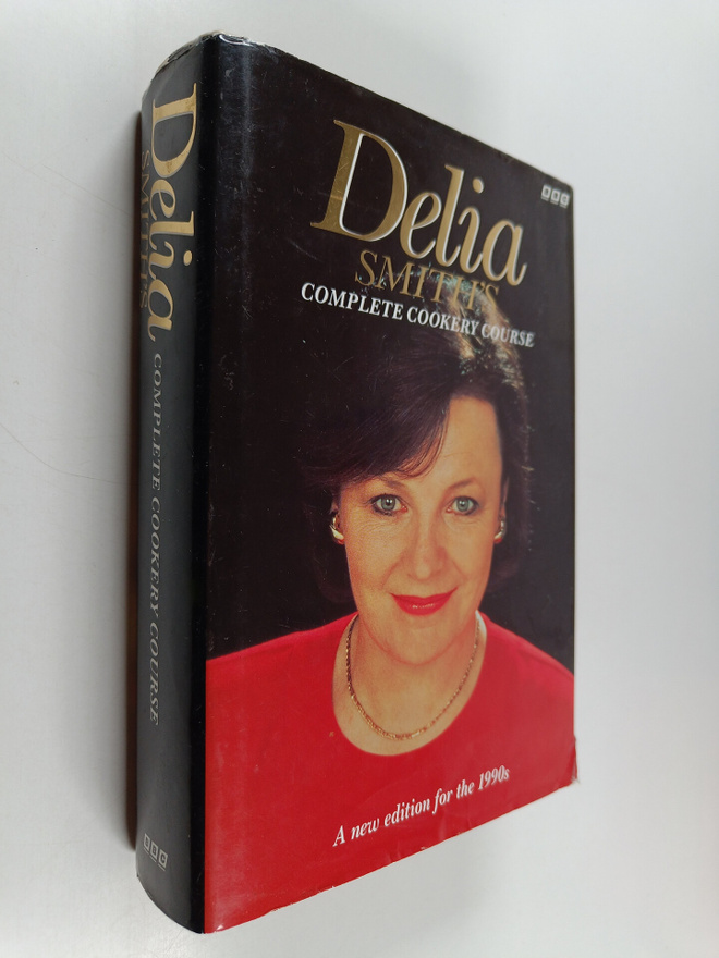 Delia Smith : Delia Smith's Complete Cookery Course