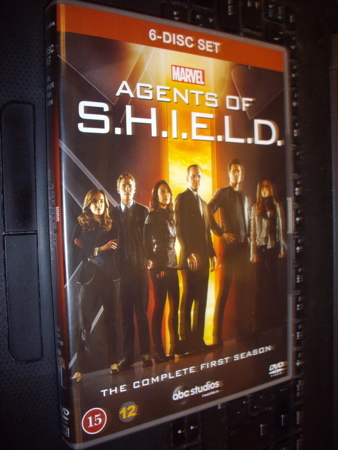 6 DVD : Agents of S.H.I.E.L.D Complete First Season