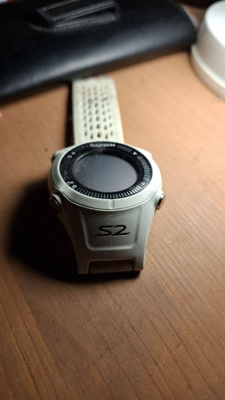 Garmin älykello ilman hihnaa ja laturia