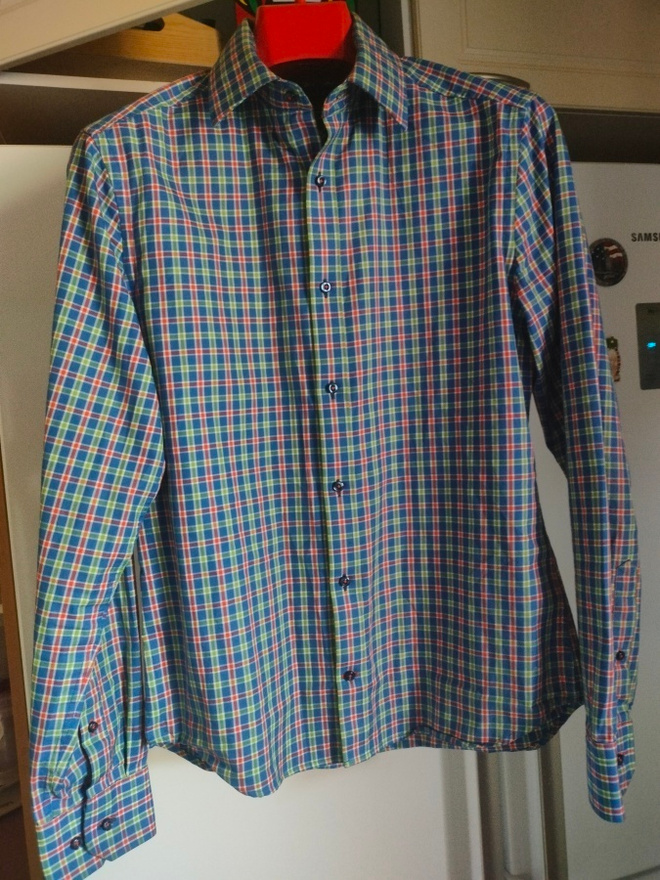 Riley Kauluspaita S-koko. Slim fit.