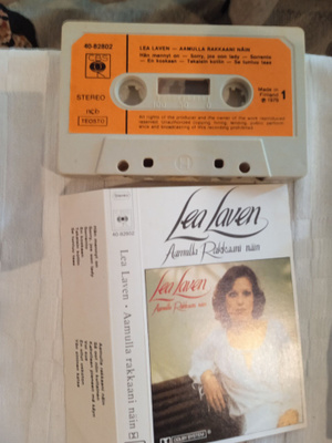 C- KASETTI: LEA LAVEN : AAMULLA RAKKAANI NÄIN