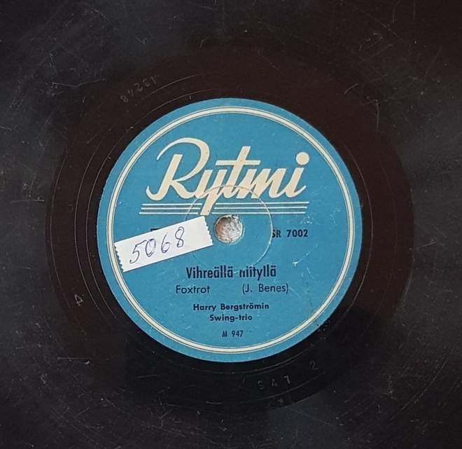 Savikiekko 1948 Harry Bergströmin Swing Trio Rytmi - SR 7002