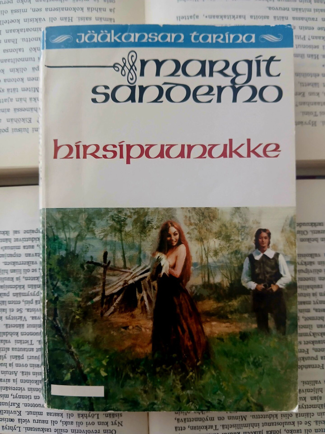 Margit Sandemo - Hirsipuunukke (pokkari)