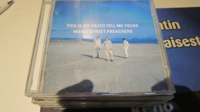 Manic Street Preachers – This Is My Truth Tell Me Yours