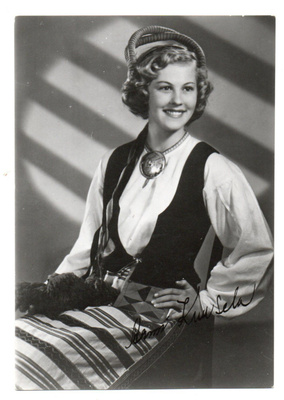 Postikortti Miss Universum ARMI KUUSELA