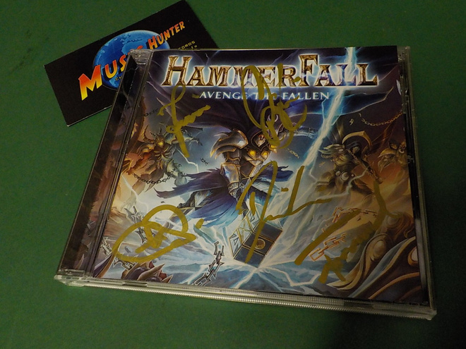 HAMMERFALL - AVENGE THE FALLEN CD KOKO BÄNDIN NIMMAREILLA