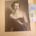 Valokuva + Nimmari UPEA Rouva Aatteellinen? Julkkis? 1920-l - pikkukuva 1