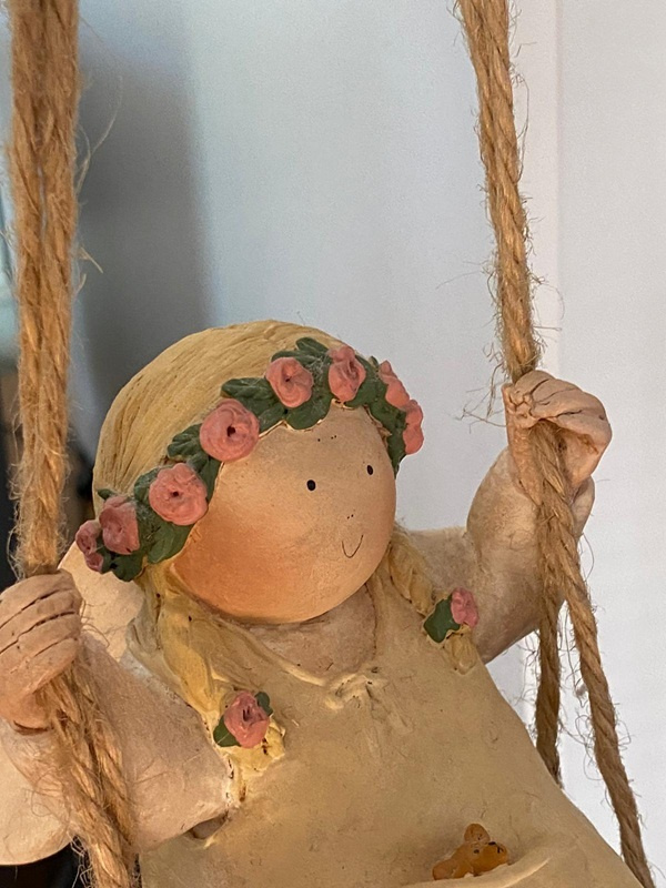 Ripustettava enkelityttö (Anneka Bouke)