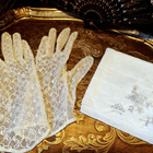 Pitsikäsineet & nenäliina ”Madamoiselle”, 1950–1960 - pikkukuva 2