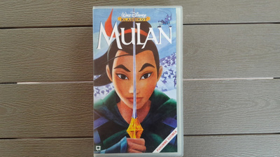 VHS: Mulan (Walt Disney Klassikot 1998)