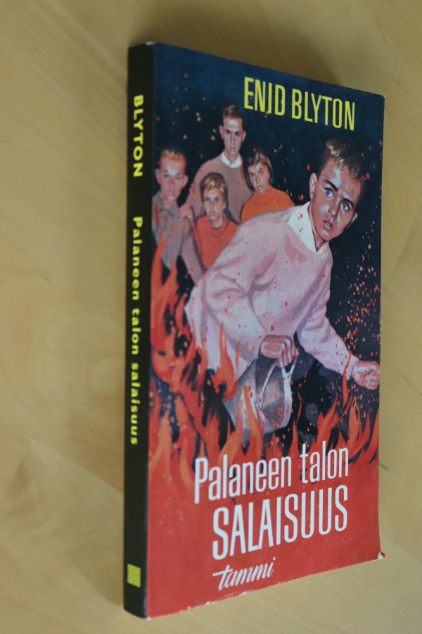 Enid Blyton : Palaneen talon salaisuus ( 8.p. 2006 )