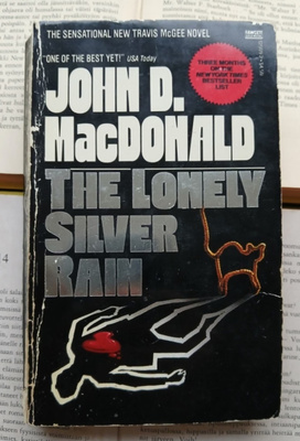 John D. MacDonald - The Lonely Silver Rain (paperback)