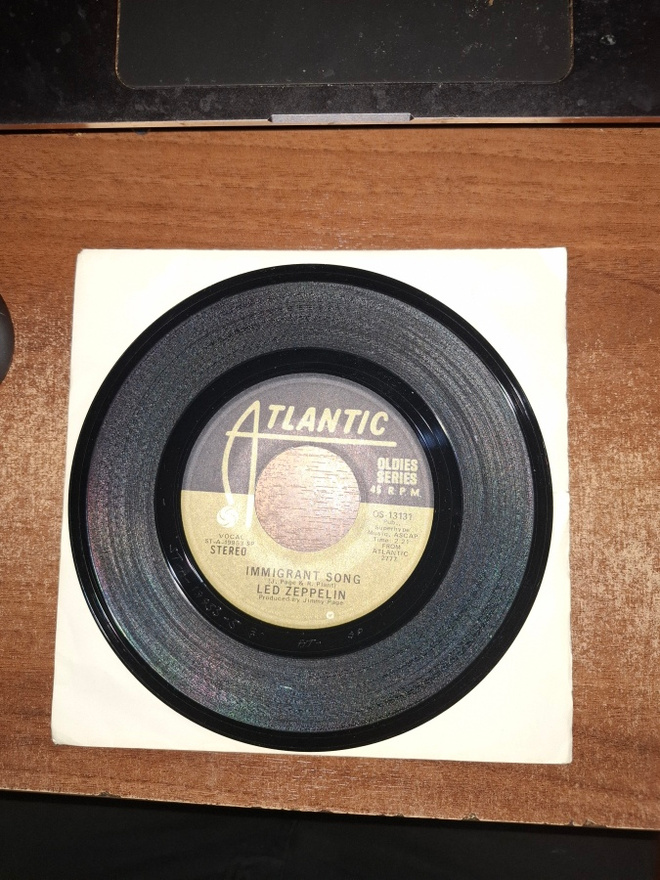 7` Led Zeppelin - Immigrant Song / Hey Hey What Can I Do