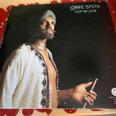 LONNIE SMITH: Keep On Lovin’. * USA 1976