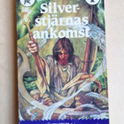 Ensamma Vargens Värld 1 Silverstjärnas Ankomst - pikkukuva 1