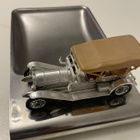 T-FORD pienoismalli 1:43 avainkipolla. Rosteria. Hieno. - pikkukuva 1