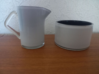 Black and White, Nanny Still sokerikko ja kermakko