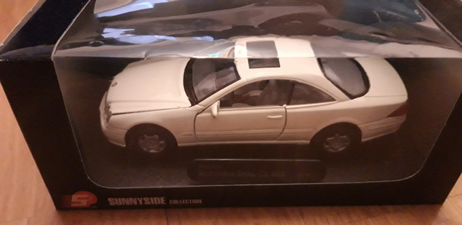 Sunnyside 1/32 MB 600 CL ja 1/30 911 vain yhdessä ei leikitt