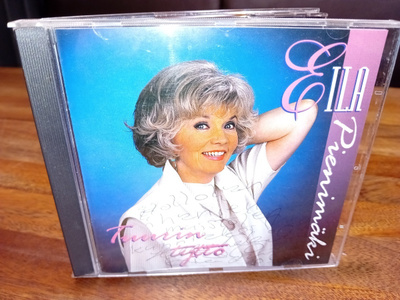 CD Eila Pienimäki : Tuurin tyttö ( SIGNED) SIS POSTIKULU